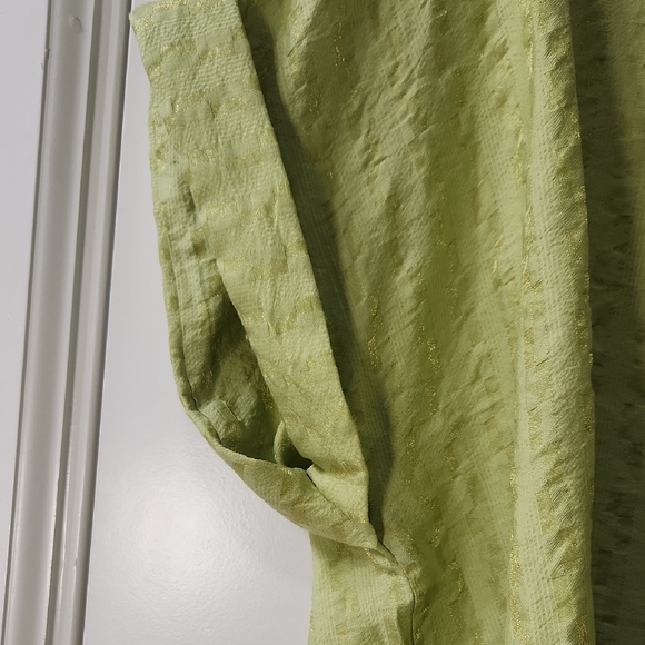 NWT Entro Pear Chartreuse Textured Cropped Blouse Large - Picture 8 of 10